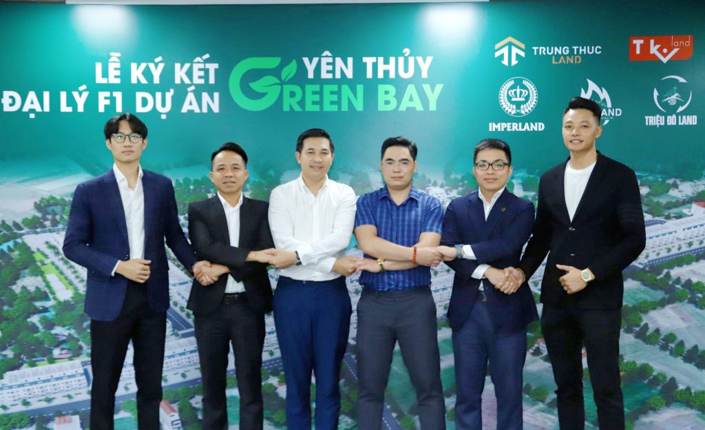 Trần quốc Hoàn có những khách hàng không thiếu tiền, chỉ thiếu điểm tựa 
