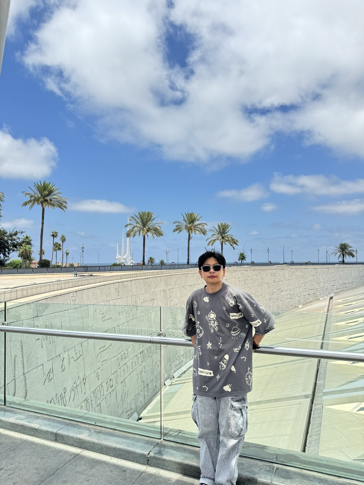 Khải Mỹ và hoạt động đời thường