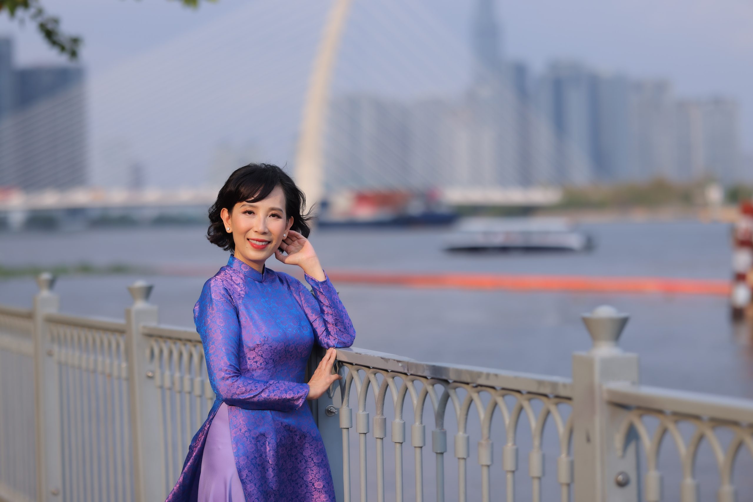 chị Thu Trúc một con người tri tức