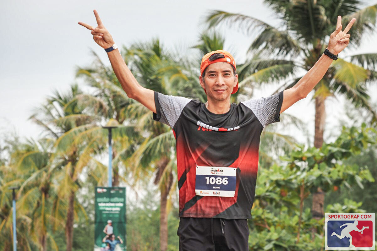 Trần Hùng Vận động viên Marathon & Ironman và trường học của ý chí