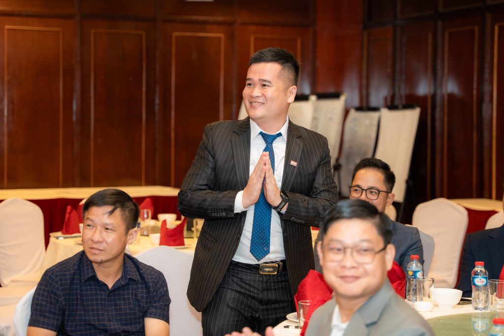 Dám nghĩ, dám làm nên Nguyễn Đình kiên đã thành công tạo được niềm tin và dấu ấn 