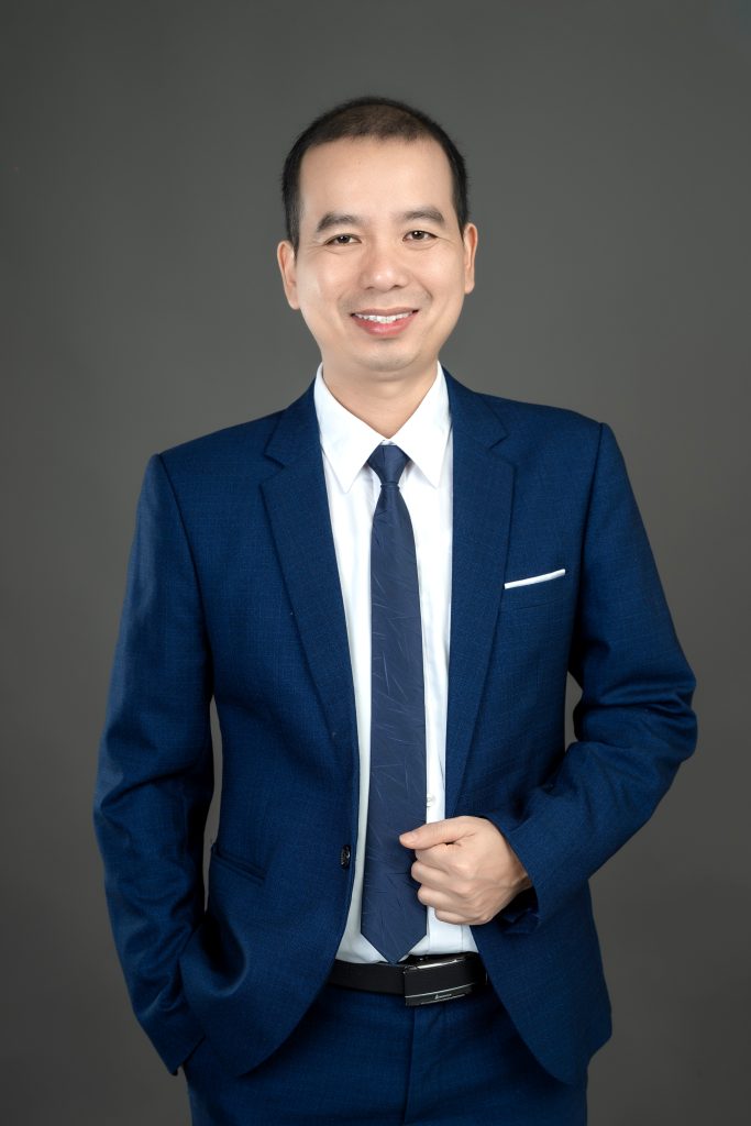 Bác sĩ Lê Xuân dương là ai trong cảm nhận của Hoa?