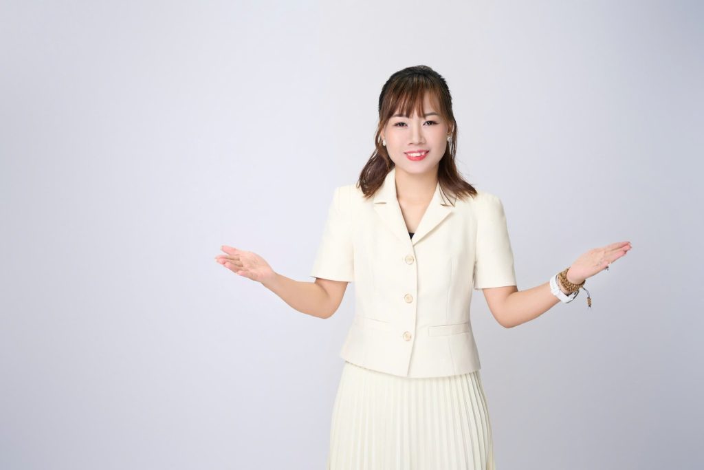 Nguyễn Thị Minh Tâm - duyên dáng, nhẹ nhàng, suy nghĩ thấu đáo