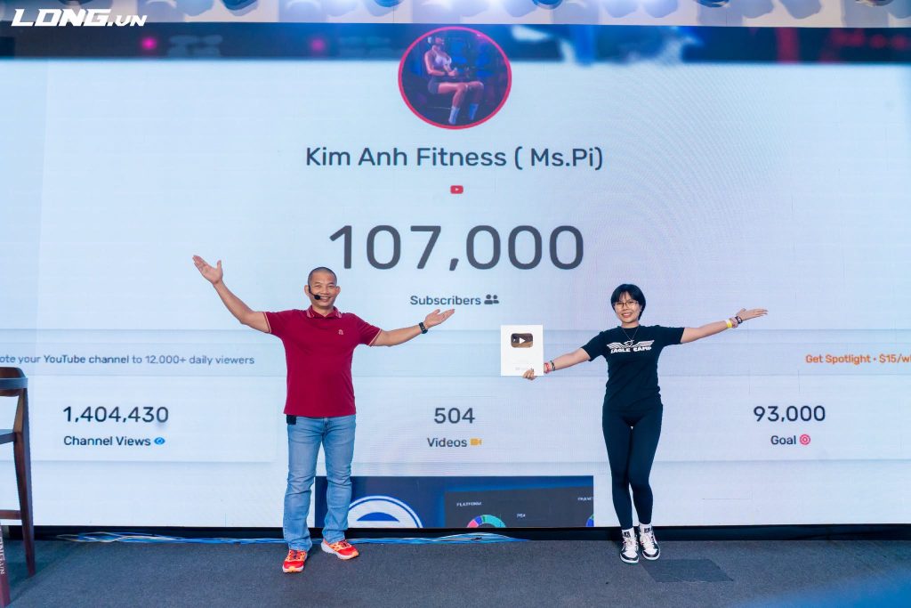 kim anh đạt nút bạc youtube
